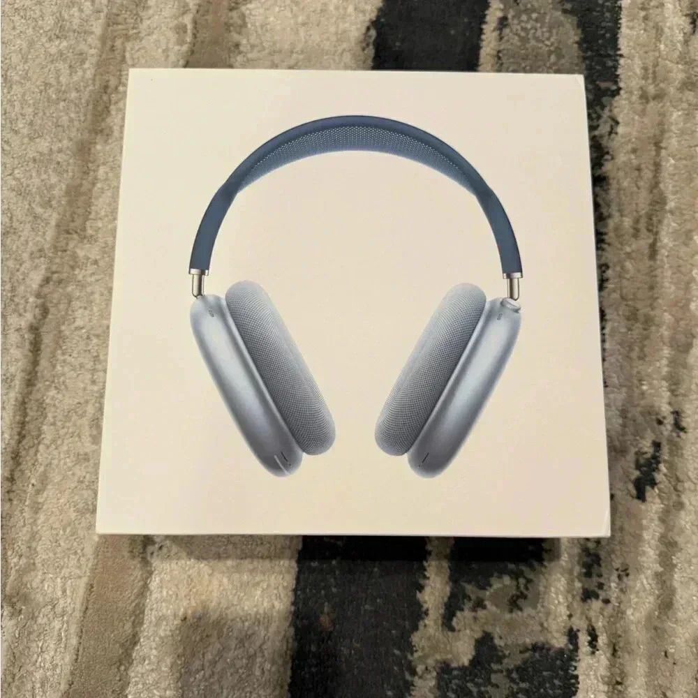 Sky Blue AirPod Pro Max barley used